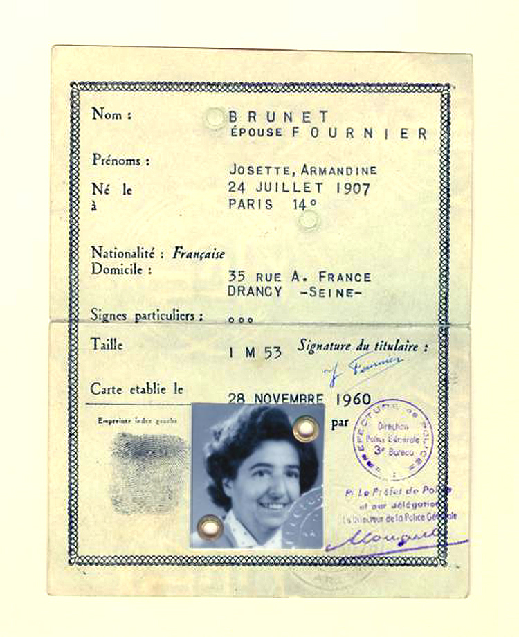 Carta de Identidad francesa  de Irene Falcón
